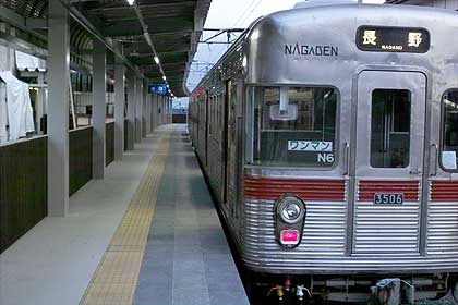 工事終了後の初列車