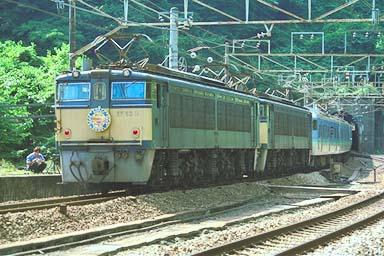 ���ʗ�Ԃ������グ��U�R