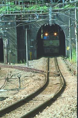 �g���l���̒��ɔM����f���o���d�e�U�R