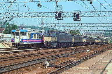 �P�U�T�n�U�A�u�z���f�[�����O�X�����v�ҋ@��