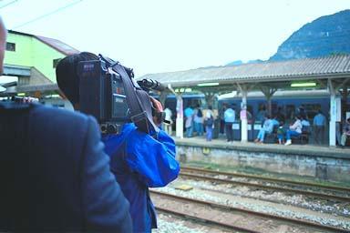 �e���r�ǂ̎�ނ�